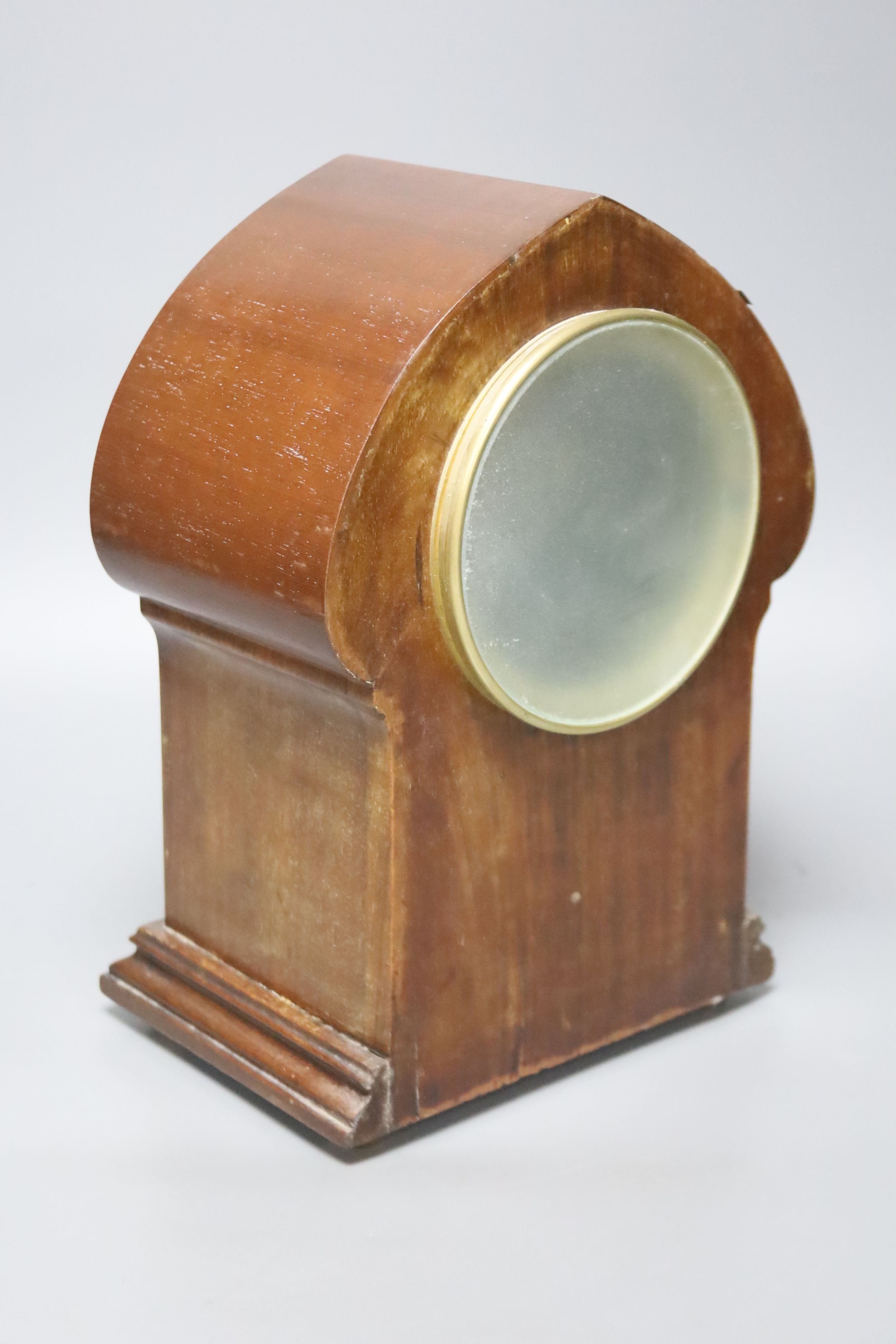 An Edwardian inlaid mahogany mantel clock, height 26cm